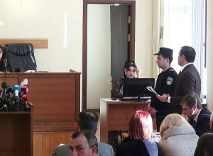 Մեղադրող դատախազը առարկեց Քոչարյանի պաշտպանների միջնորդությունը