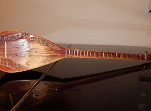 70-ամյա սազը՝ մարդկային հույզերի շտեմարան