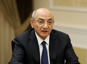 Мы приветствуем политику официального Еревана: Бако Саакян