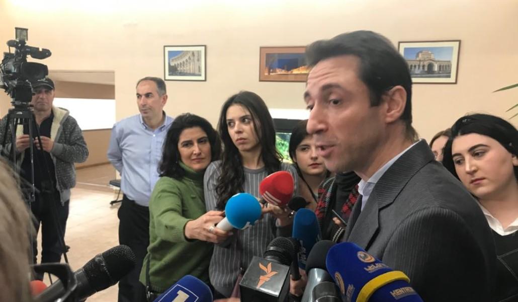 81157817_885646245166752_9160643257812647936_n