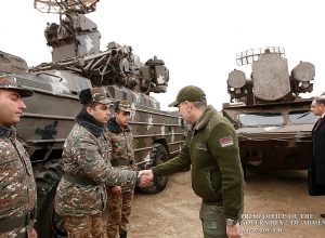 Վարչապետին են ներկայացվել ՀՀ ԶՈՒ համալրած Օսա ԱԿ զենիթահրթիռային համալիրները