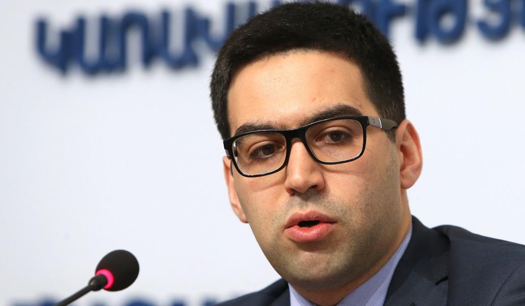 Ռուստամ Բադասյան