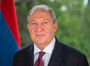 Armen Sarkissian organizes contest for students