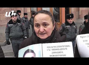 Հստակ երևում է, որ իմ որդուն խեղդել են, հետո նոր կախել․ մահացած զինվորի մայր