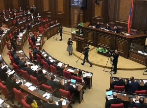 НС принял проект Закона “Об учреждении десяти государственных премий РА”