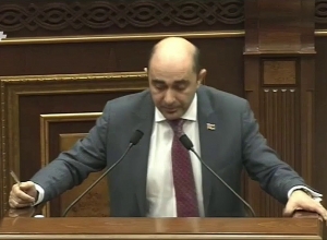 Ձեռ եք առնո՞ւմ. Էդմոն Մարուքյան