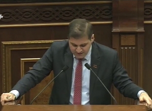 Նախկինում «մկան ծակ» փնտրող օլիգարխները, հիմա բանդաներ են ձեւավորում