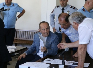«Основанием для обращения в КС была необходимость в разьяснении причины прекращения уголовного преследования в отношении Кочаряна»