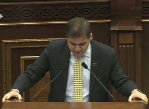 Չհամակերպվելով հեղափոխության հետ որոշ ուժեր փորձում են արյուն թափել. Բաբաջանյանը՝ կրակոցների մասին