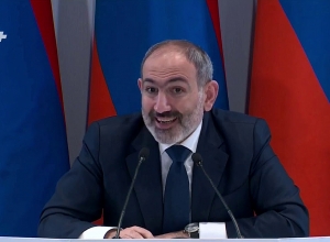 Հրայր Թովմասյանը ամենօրյա ռեժիմով ինձ իր ծառայություններ է առաջարկել