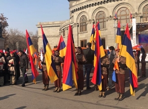 LIVE. Parade dedicated to Army Day