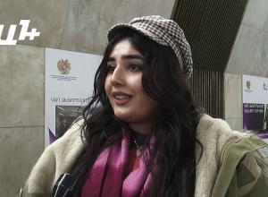 Why photos of non-celebrities are presented at subway station