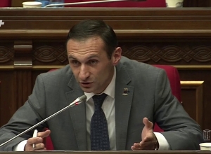 Ինչու են բոլորը հեռանում նախարարությունից. ինչ է կատարվում