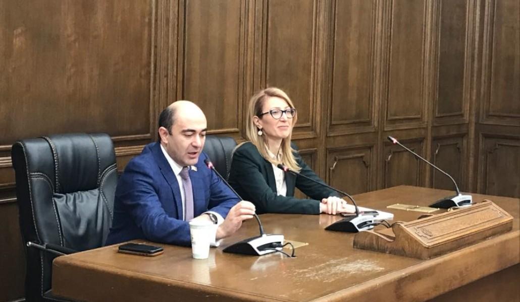 86371076_473279963340522_8919531606360719360_n