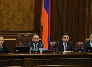 НС принял все 3 законопроекта, представленные Правительством