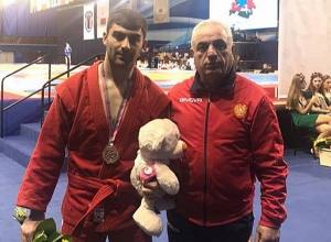 Արցախցի Դավիթ Պետրոսյանը՝ Բելառուսի սամբոյի առաջնության բրոնզե մեդալակիր