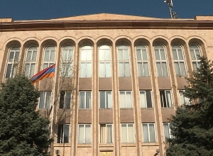 Կարծիքներ Հայաստանում սահմանադրական հանրաքվեի վերաբերյալ Լոս Անջելեսի հայ համայնքի ներկայացուցիչներից