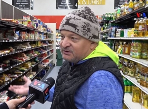 В Лос-Анджелесе общественные школы закрываются: В магазинах паника