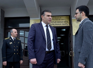 Рустам Бадасян представил аппарату СПИ новоназначенного главного принудительного исполнителя