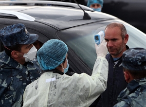 Гражданам не будут измерять температуру при выезде из Эчмиадзина: Комендант