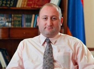 ԱՄՆ-ում չի կարելի աշխատել միայն ընդդիմության հետ․ Սուրեն Սարգսյանը՝ ԱՄՆ-ից Արցախին տրվող օգնության մասին