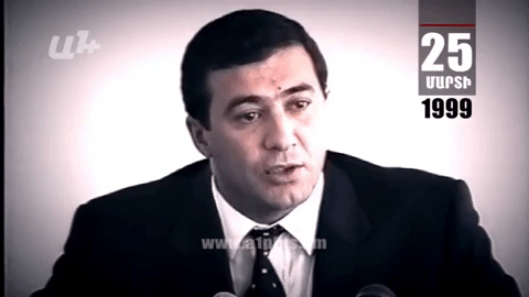 Календарь. 25-е марта: Что отрицает Рубен Айрапетян и кто убеждал Раффи Ованнисяна?