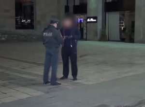 60 people did not have ID as of 09:00 (video)