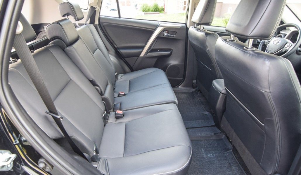 toyota-rav4-mazda-cx-5_49