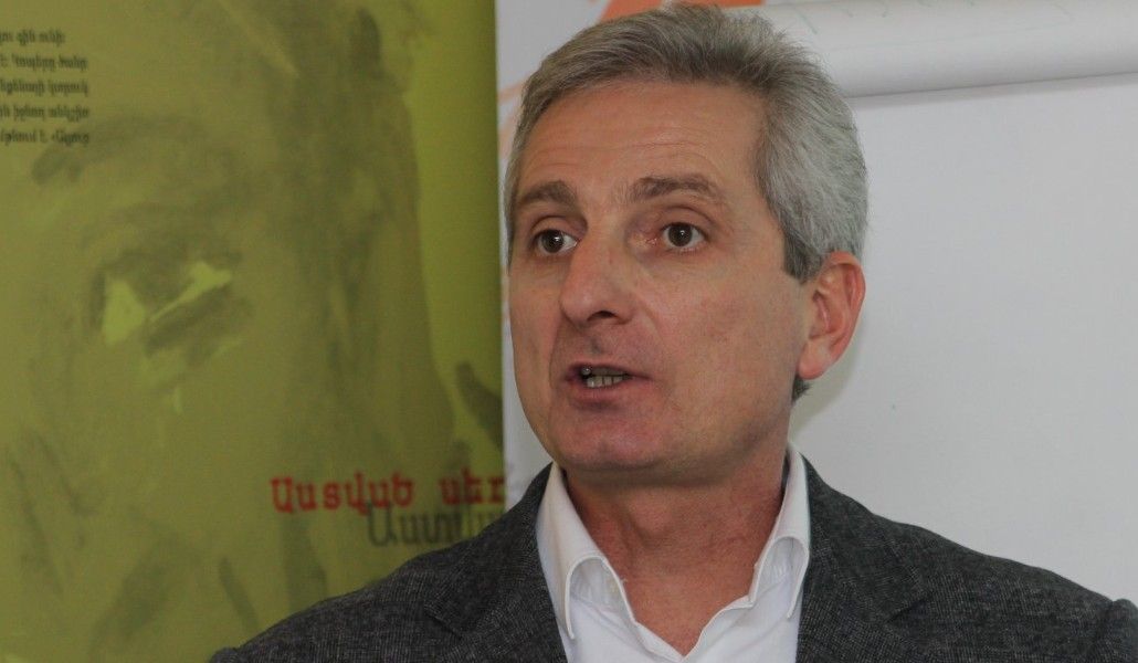 Արա Ղազարյան