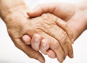 Armenian volunteers help elderly to cope with coronavirus pandemic