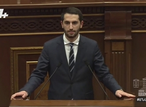 ԱԺ-ում բոլորը սրիկաներ են, բացի Սասուն Միքայելյանից․ Ռուբեն Ռուբինյանը կատակեց