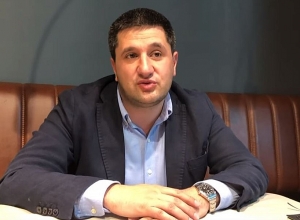 Основатель Ucom представляет подробности