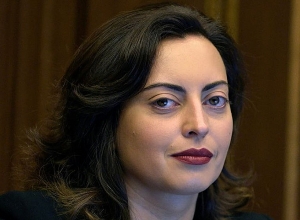 Առաջիկա տարիներին այս ցավոտ գործընթացը մեզ բոլորիս պահելու է քաղաքական լարումների մեջ․ Լենա Նազարյան