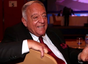 Президент Международной федерации тяжелой атлетики подал в отставку