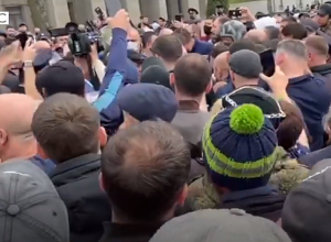 Բողոքի ակցիաներ կարանտինի դեմ՝ Ռուսաստանում եւ աշխարհում