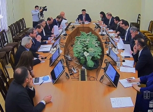 Դատավորը լոռեցուն ասում է՝ Ձեզ մեղավոր ճանաչո՞ւմ եք, ասում է՝ արել եմ, համա «отказ» եմ լինում