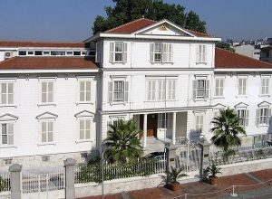 Литургия в Константинопольской армянской патриархии: прямой эфир