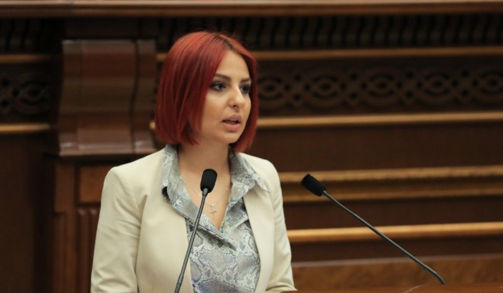 Անի Սամսոնյան