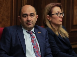 Կառավարությունը ծանր խնդրի առաջ է, չի կարող փակվել ու որևէ բանով չօգնել մարդկանց. Մարուքյան