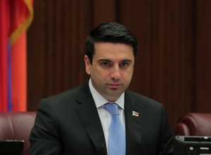 Դա նախապատրաստված սադրանք էր․ Ալեն Սիմոնյանը՝ ԱԺ-ի միջադեպի մասին