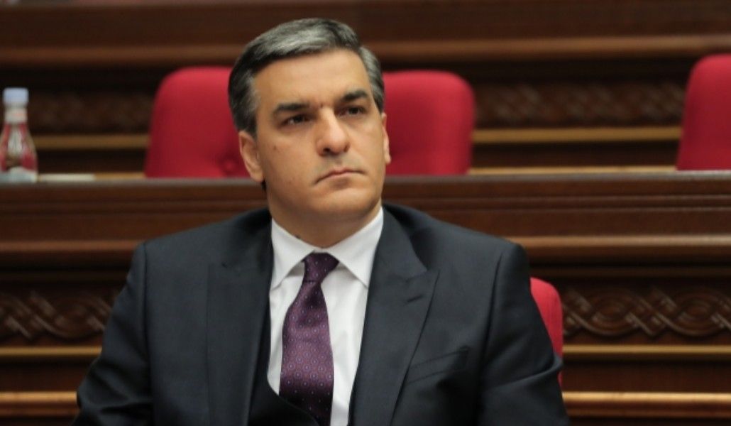 Արման Թաթոյան