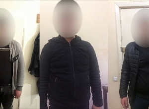 Укравших терминал поймали в момент кражи – они арестованы