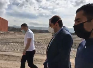 Министр посетил асфальтный завод в Арамасе