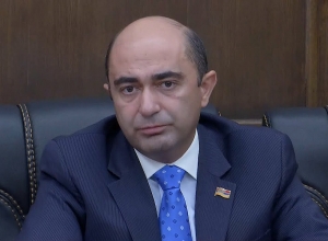 Էդմոն Մարուքյանը պարզաբանում է թե ինչո՞ւ մոտեցավ Սասուն Միքայելյանին