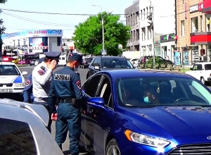 Усиленные проверки в административных районах Кентрон и Давиташен