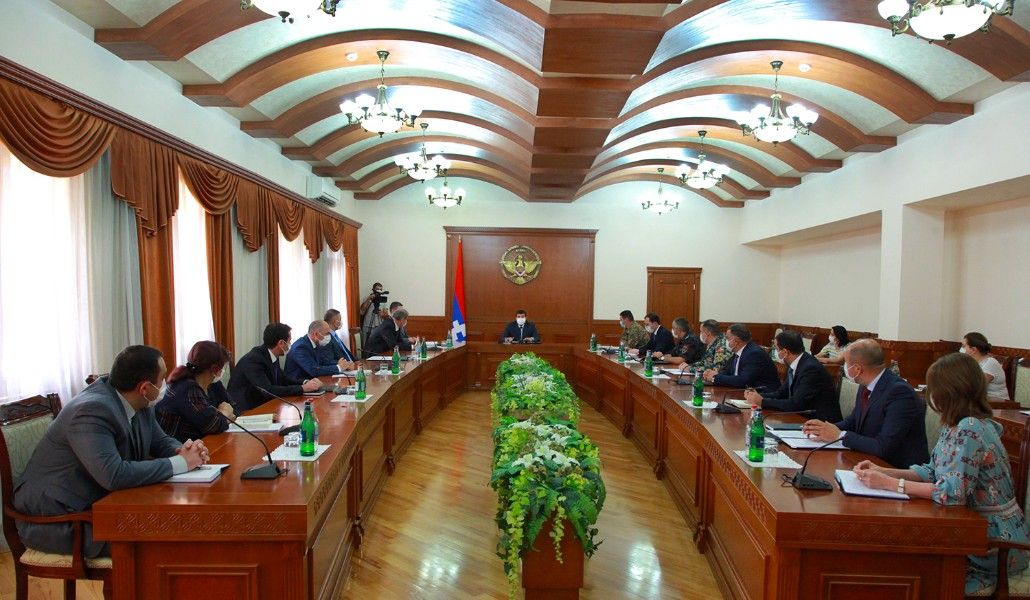 020620XorhrdakcutyunKoronavirus