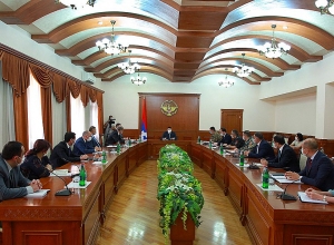 Ջալալ Հարությունյանը հավաստիացրել է, որ բանակում վարակի կանխարգելման իրավիճակը գտնվում է խիստ վերահսկողության ներքո