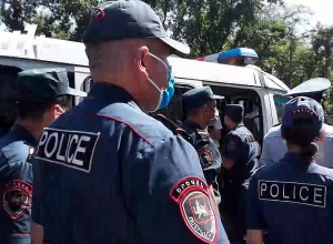 ԱԺ-ի մոտ.  առաջին բերման ենթարկվածները