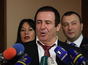 Դատարանը քննում է Գագիկ Ծառուկյանին կալանավորելու հարցը. ՈՒՂԻՂ