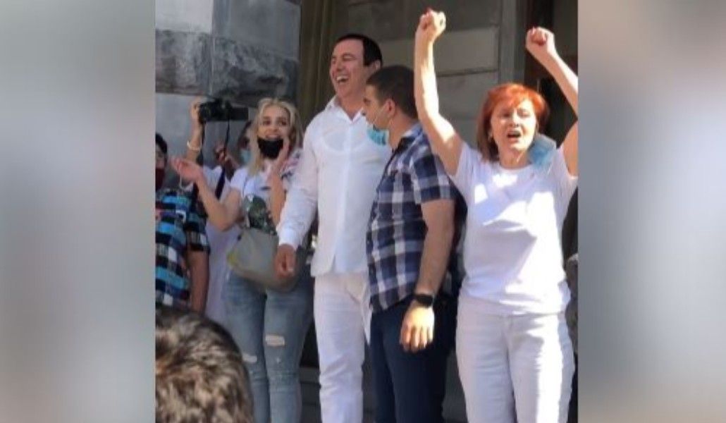 Capturցցցցցցցցցցցցe